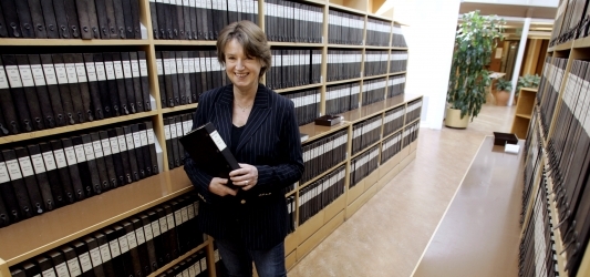 Cirka 750 000 sidor av den äldre katalogen har skannats in, berättar Pia Bodå.