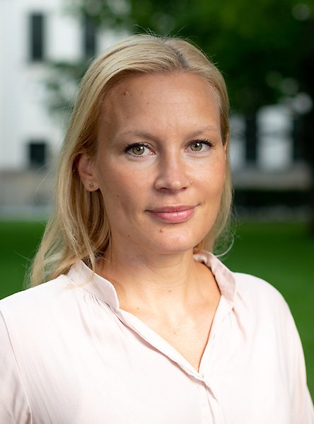 Porträtt Cecilia Persson.