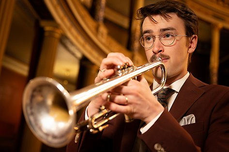 Close-up with Erik Tengholm playing trumpet